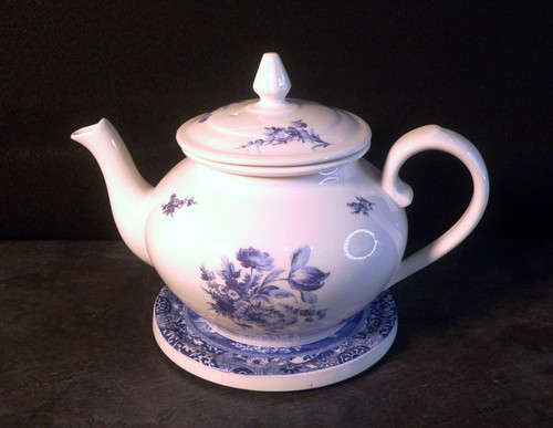 Apilco blue white teapot - apilco,